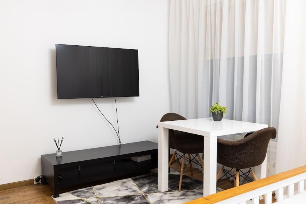 Modern & Cozy Place In The Very Heart Of Tallinn Exterior foto